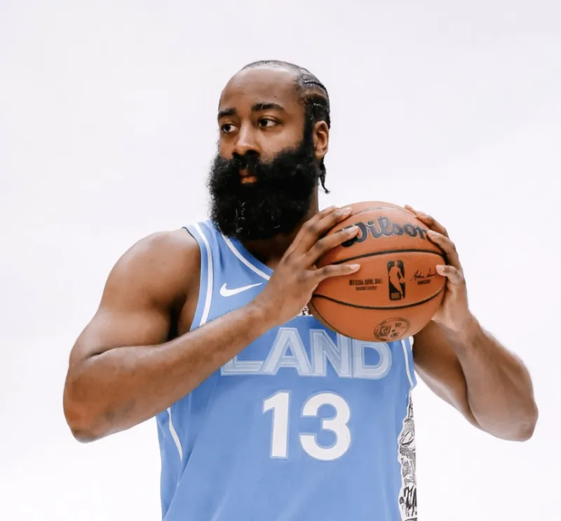 Ramona：哈登反复跟我强调，他真的很想赢得一枚总冠军